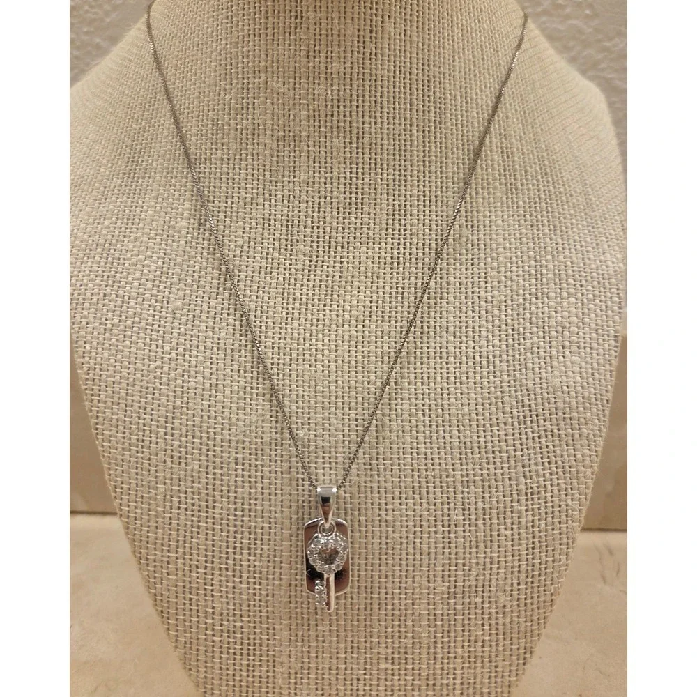 Sterling Silver Skeleton Key & Unengraved Pendant & 18